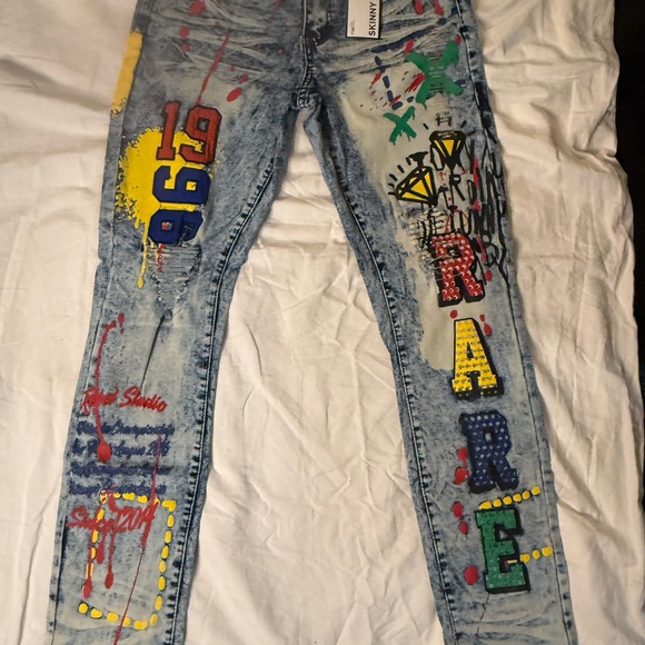 Rue21 Multicolor Graphic Skinny Jeans - Picture 5 of 9